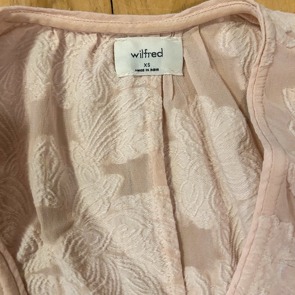 *SOLD*  Wilfred sheer peplum blouse - Picture 5 of 5